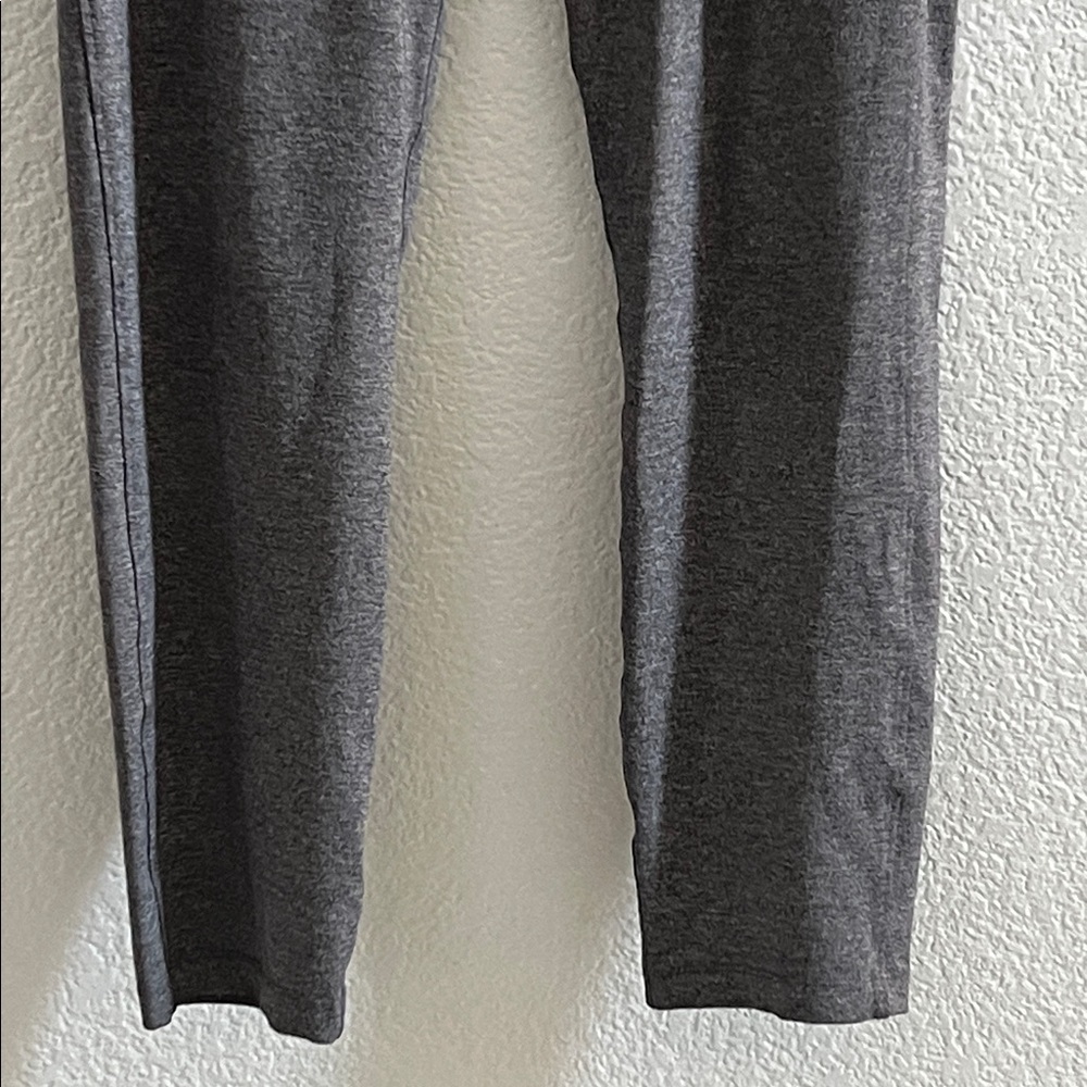 Lululemon On The Fly Pant 28" Heathered Gray Black Pull On Size 6 - Picture 5 of 9
